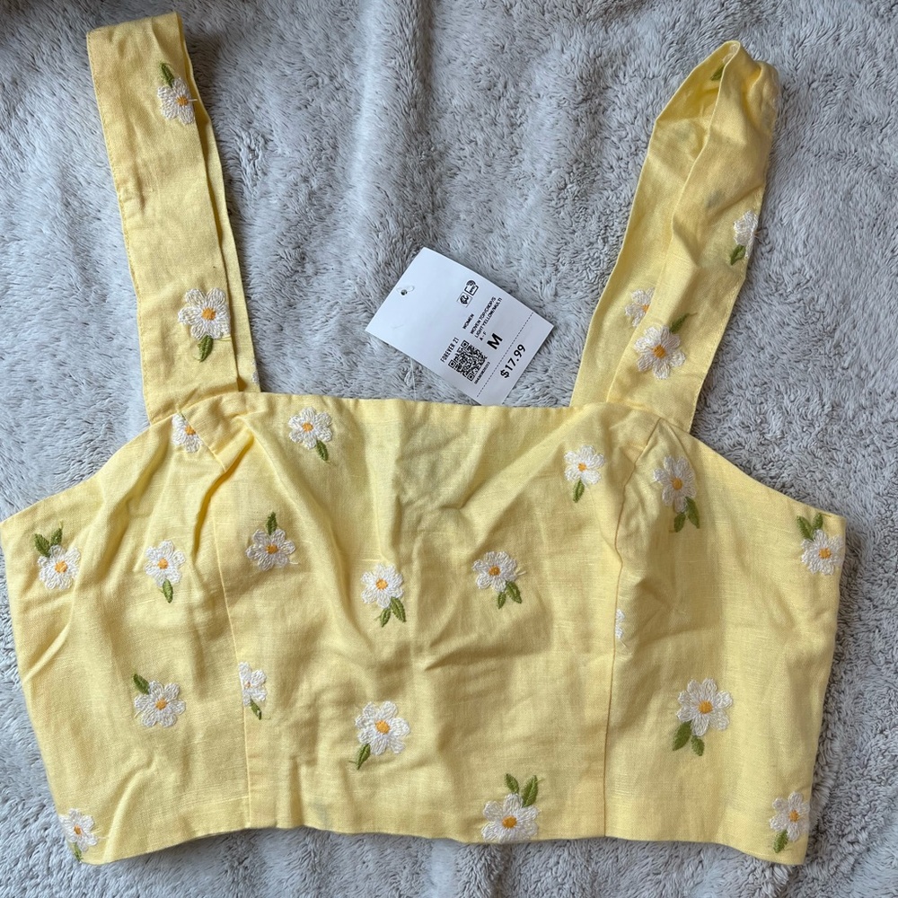 Embroidered Crop Top. Yellow Cropped tank with white embroidered flowers